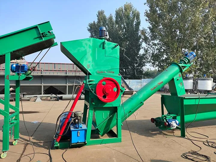 A customized PET bottle shredder