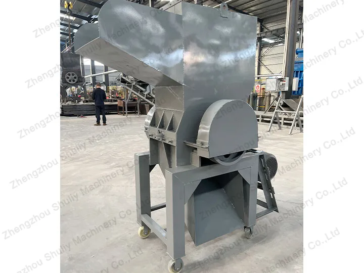 Customized crusher plastic machine for a Nigerian customer