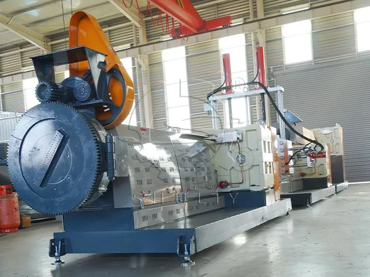 new type plastic pelletizing recycling machine