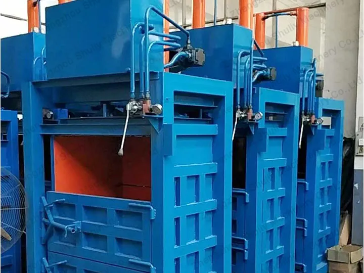 vertical plastic baler