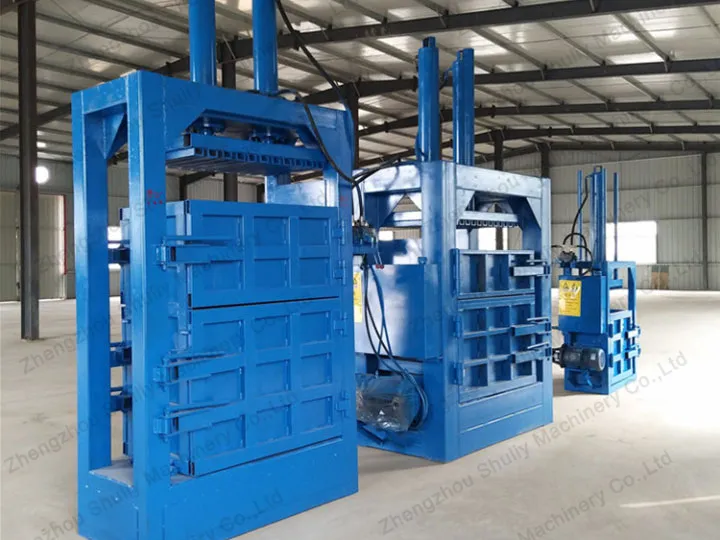 vertical plastic packing machine.