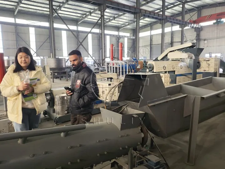 An Indian customer visits PET flakes machine