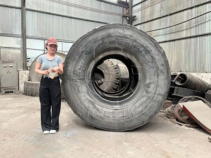 A tyre with a diameter of 2 metres