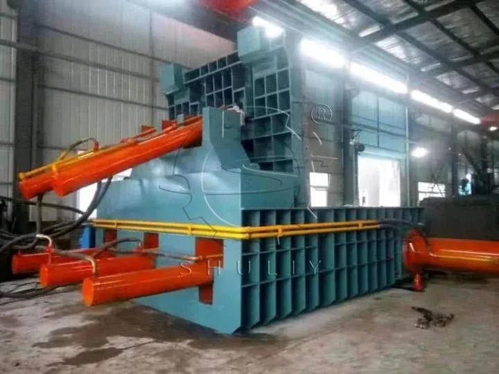 metal recycling baler